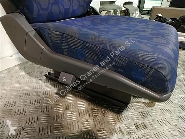 قطع غيار الآليات الثقيلة Iveco Siège Asiento...