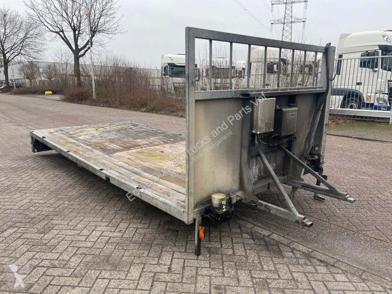 Uitrusting voor vrachtwagens  OPEN LAADBAK