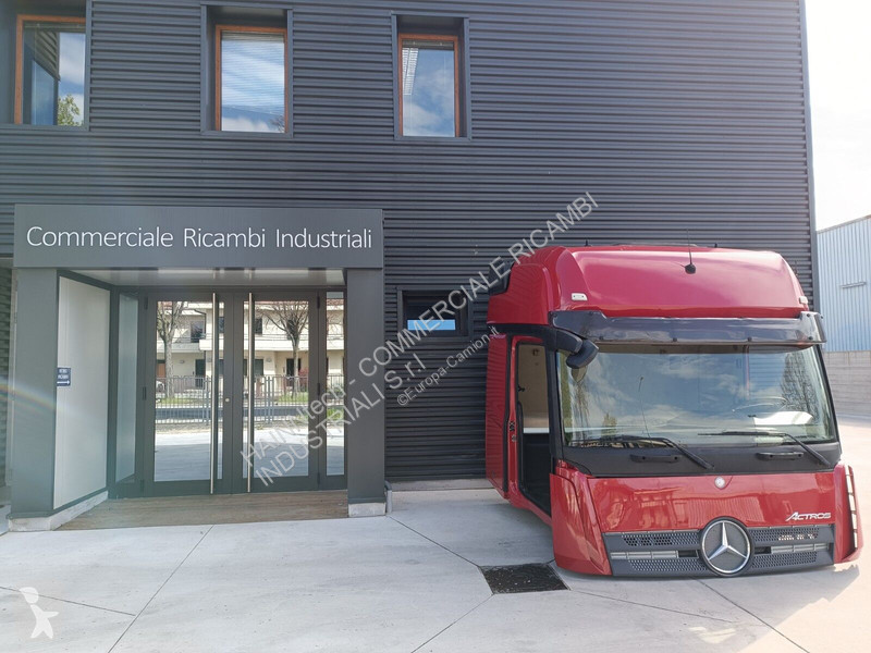 Mercedes ACTROS 2500mm GIGA SPACE truck part