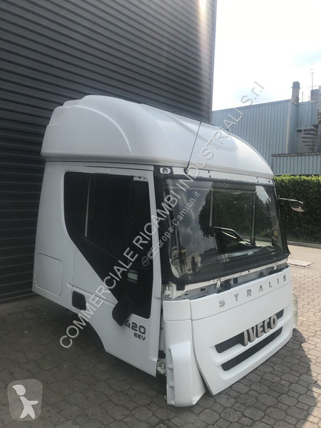 Pezzi di ricambio per mezzi pesanti Iveco...