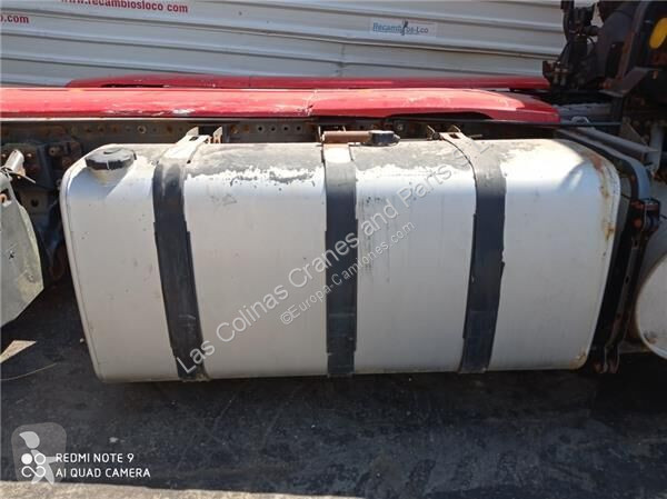 Ricambio per autocarri Renault Réservoir de...