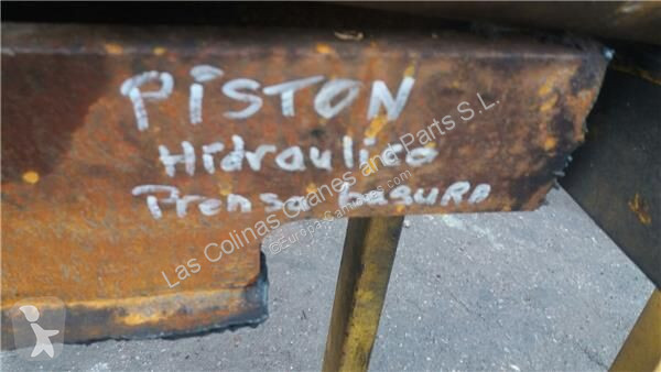 Pièces poids lourds Renault Vérin hydraulique...