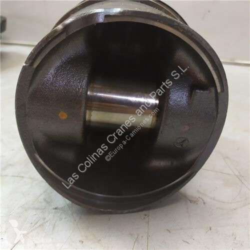 Náhradní díly pro kamiony  Piston pour camion...