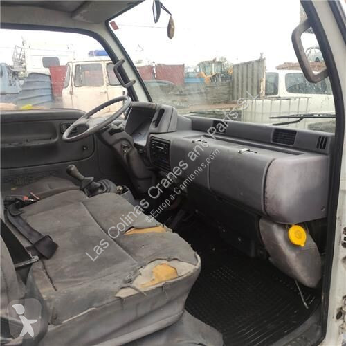 Piese camioane Nissan Cabine pour camion   E 90.32