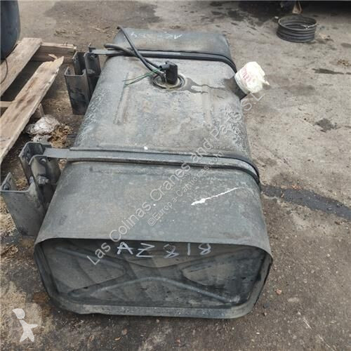 Ricambio per autocarri Nissan Réservoir de...