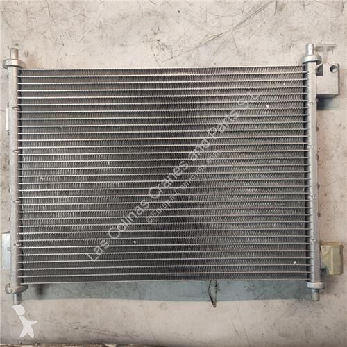 Pièces poids lourds Nissan Radiateur de...