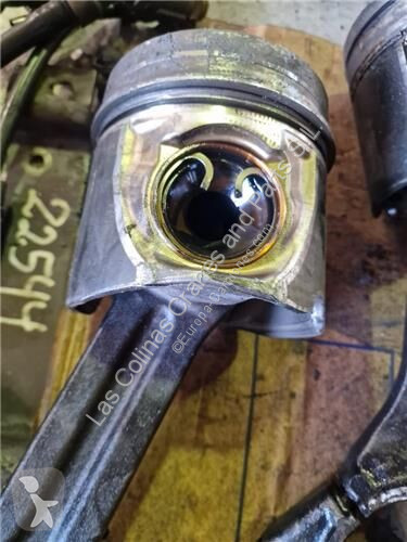 Piese camioane  Piston pour camion...