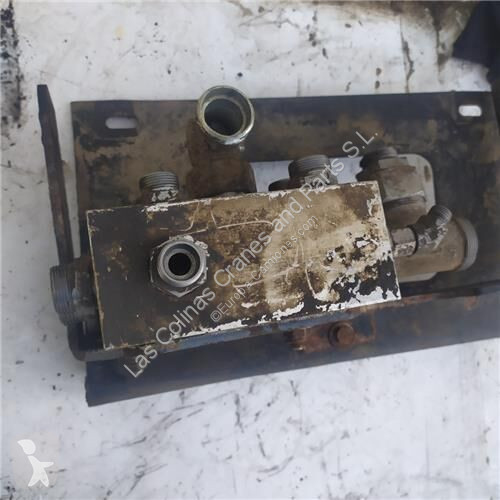 Reservdelar lastbilar  Distributeur hydraulique...