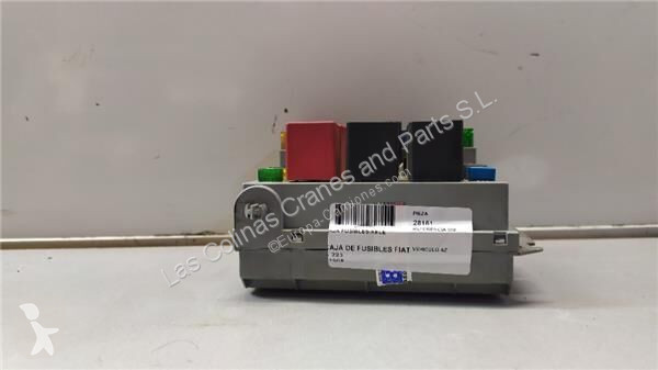 Reservdelar lastbilar  Boîte à fusibles pour...