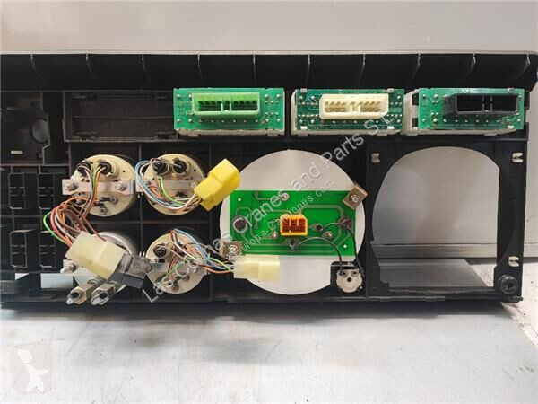 Reservdelar lastbilar Iveco Tableau de bord...