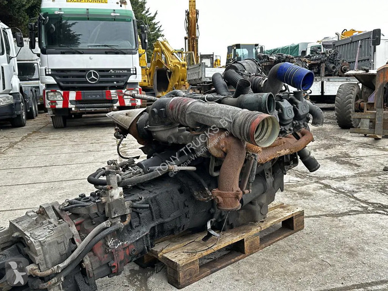 Vrachtwagenonderdelen Mercedes OM 442 V8 Engine...