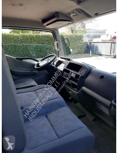 Pièces poids lourds Nissan 2697 NT400