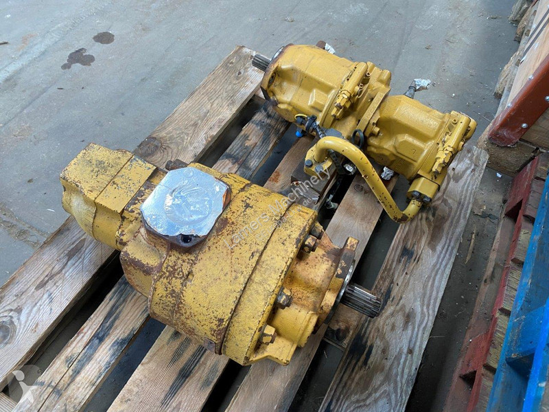 Samochód dostawczy Caterpillar D11 Hydraulic...