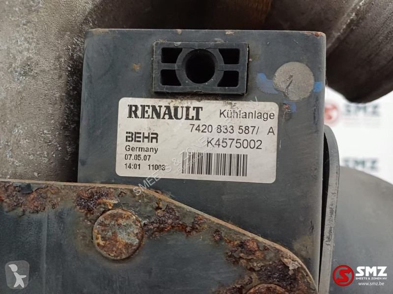 Reservdelar lastbilar Renault Occ radiator Renault