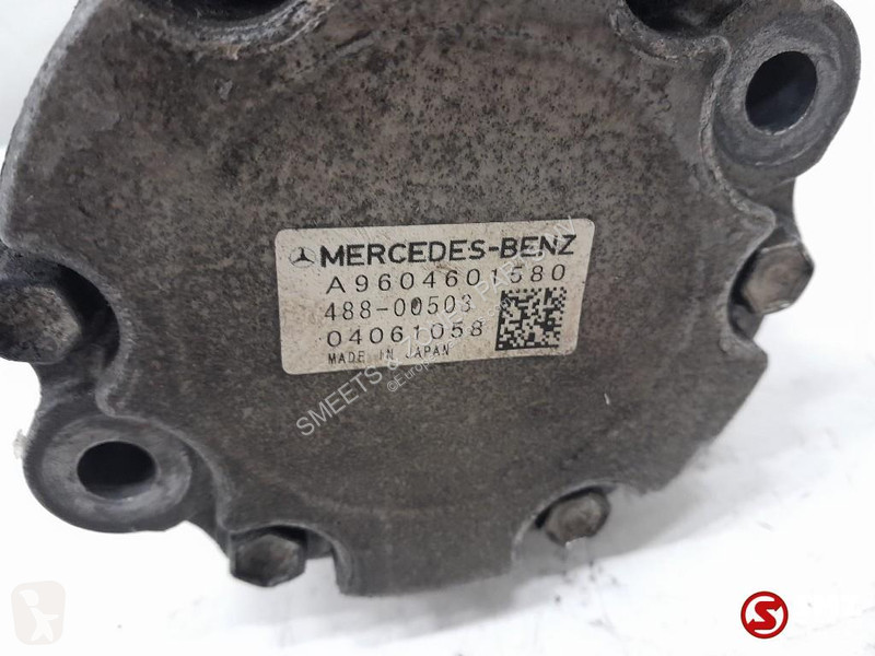 Vrachtwagenonderdelen Mercedes Occ...