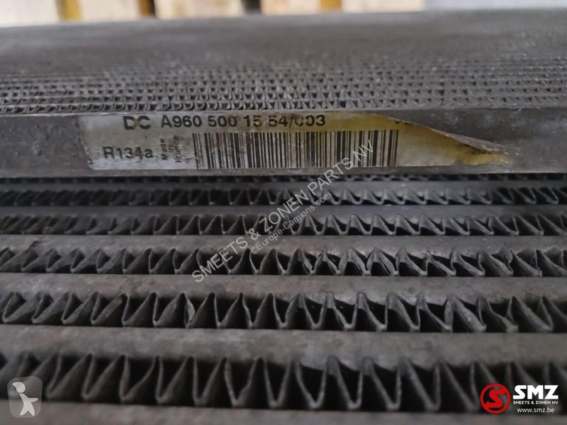 Ricambio per autocarri Mercedes Occ radiator +...