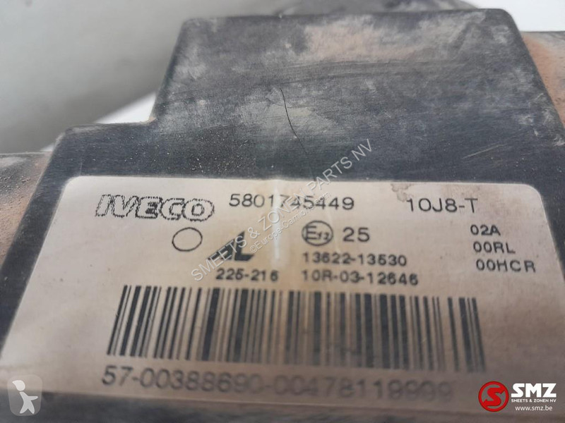 Reservdelar lastbilar Iveco Occ koplamp links...
