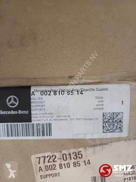 Náhradní díly pro kamiony Mercedes Spiegelarm...