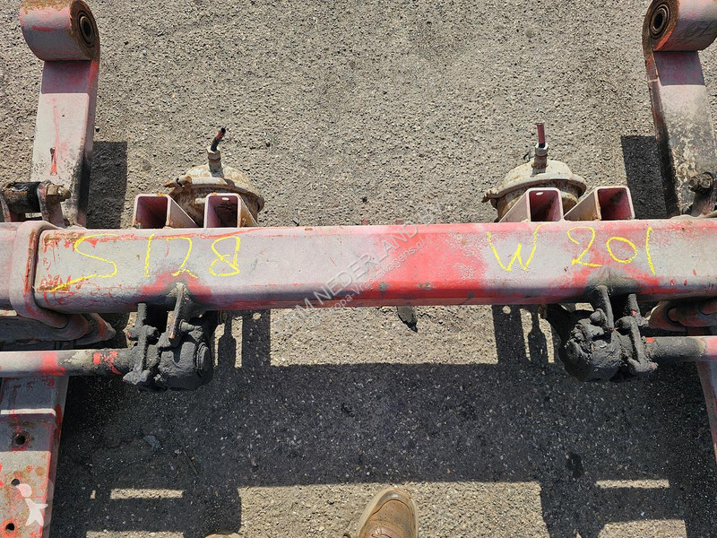 Pièces poids lourds Fruehauf SMB TRAILER AXLE...