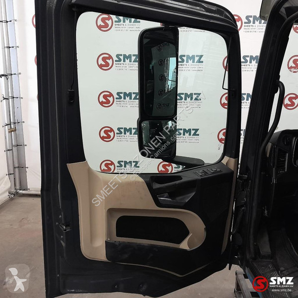 قطع غيار الآليات الثقيلة Mercedes Occ cabine...