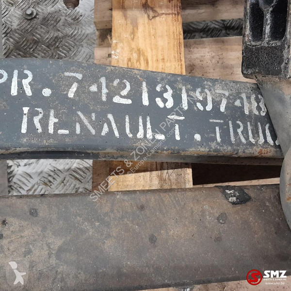 قطع غيار الآليات الثقيلة Renault Occ vooras +...