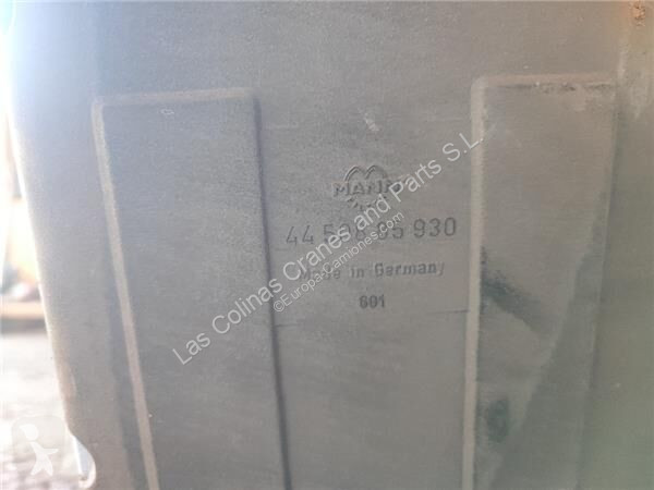 قطع غيار الآليات الثقيلة Iveco Filtre à air 44...