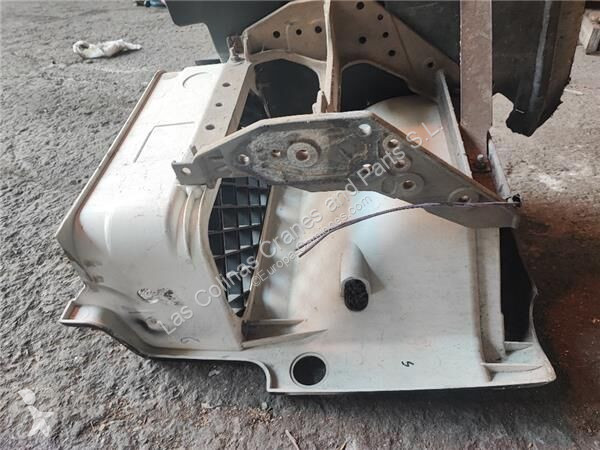 قطع غيار الآليات الثقيلة Renault Marchepied...
