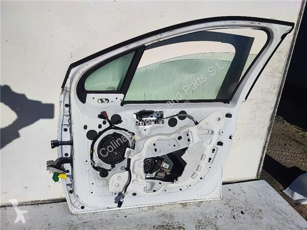 قطع غيار الآليات الثقيلة Peugeot Porte...