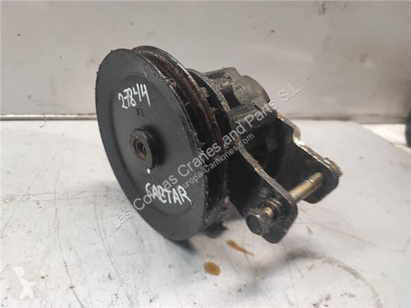 قطع غيار الآليات الثقيلة Nissan Pompe de...