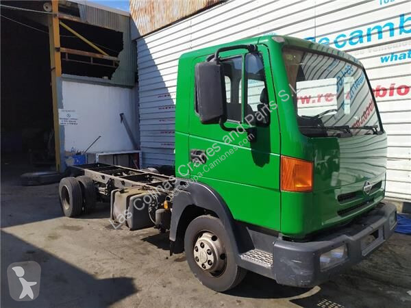 قطع غيار الآليات الثقيلة Nissan Attache pour...