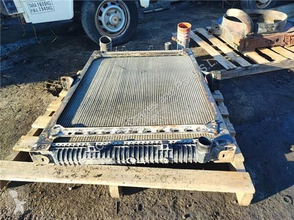 قطع غيار الآليات الثقيلة Renault Radiateur de...