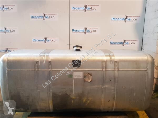 قطع غيار الآليات الثقيلة Mercedes Réservoir de...