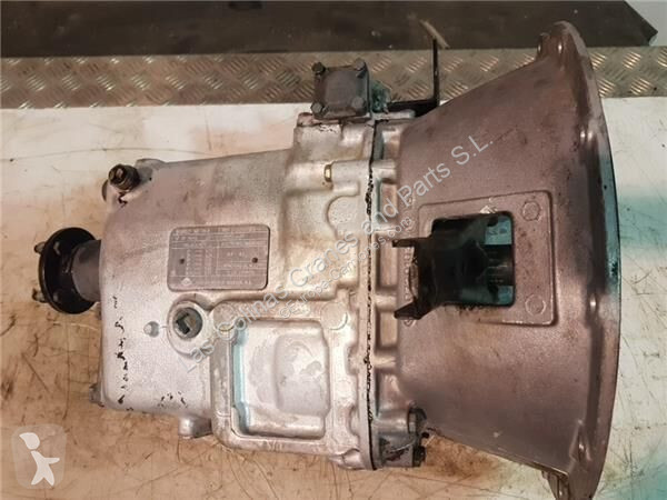 Piese camioane Nissan Boîte de vitesses pour...