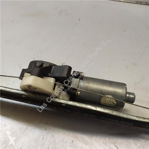 قطع غيار الآليات الثقيلة Nissan oteur...