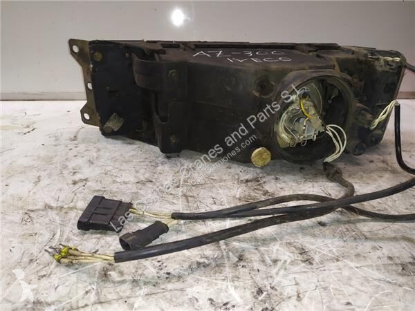 قطع غيار الآليات الثقيلة Iveco Phare 4021421701...
