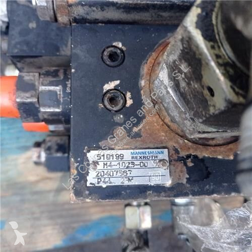 Teherautó-alkatrészek  Distributeur hydraulique...