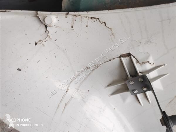 Teherautó-alkatrészek  Aileron pour camion