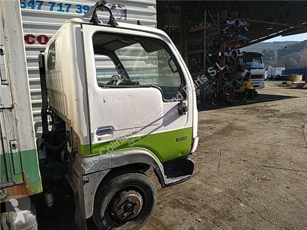 قطع غيار الآليات الثقيلة Nissan Cabine pour...