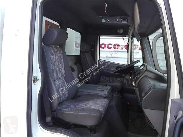 قطع غيار الآليات الثقيلة Nissan Cabine pour...