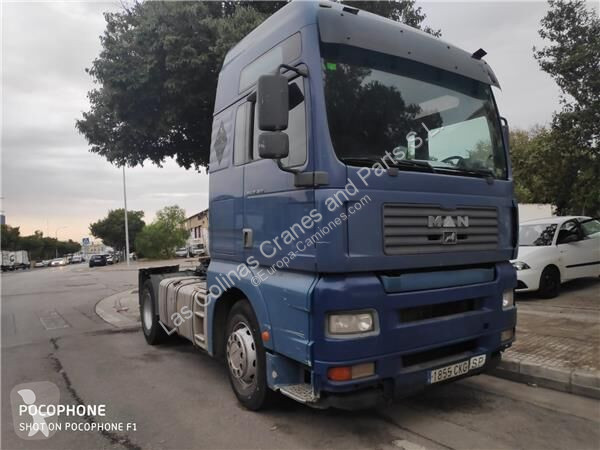 قطع غيار الآليات الثقيلة MAN Cabine 81600007852...