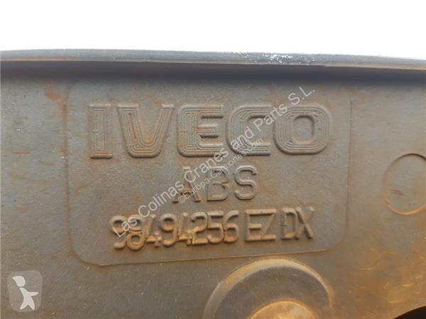 قطع غيار الآليات الثقيلة Iveco Pare-chocs...