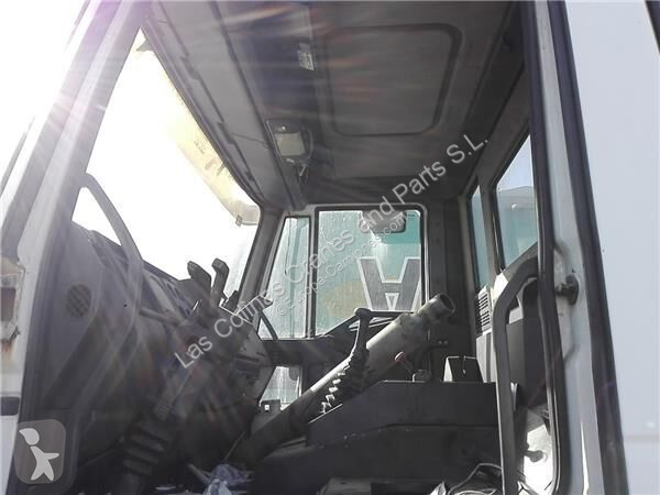 قطع غيار الآليات الثقيلة Iveco Cabine 98451808...