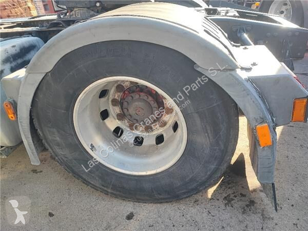 قطع غيار الآليات الثقيلة Iveco Moyeu 77954 pour...