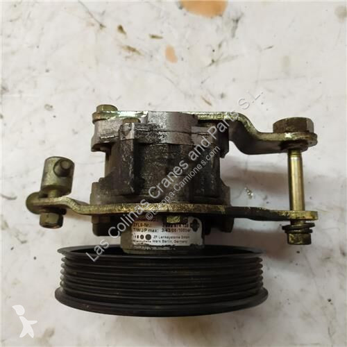 قطع غيار الآليات الثقيلة Nissan Pompe de...
