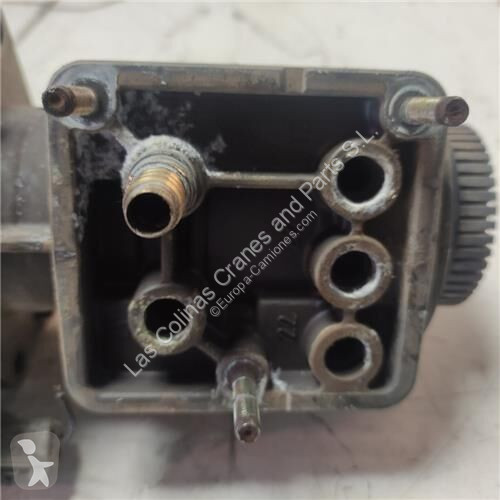 قطع غيار الآليات الثقيلة Scania Robinet de...