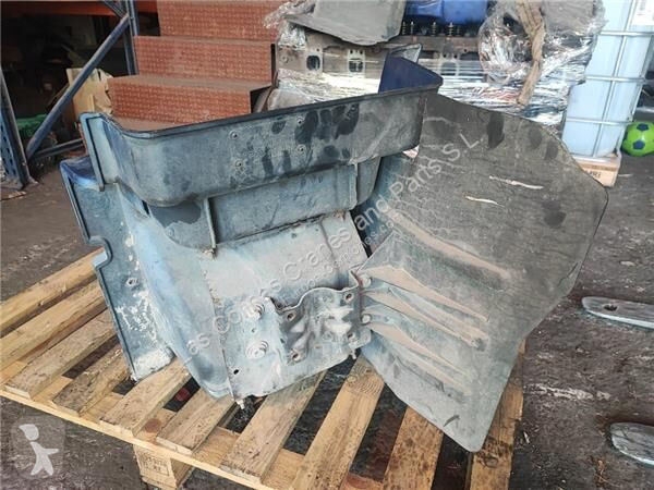 قطع غيار الآليات الثقيلة Iveco Marchepied...