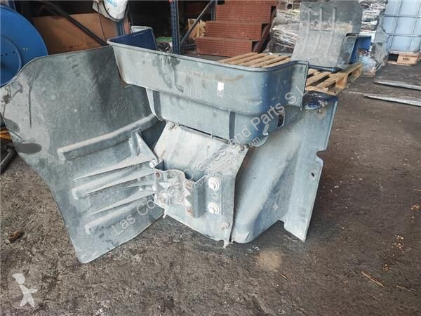 قطع غيار الآليات الثقيلة Iveco Marchepied...