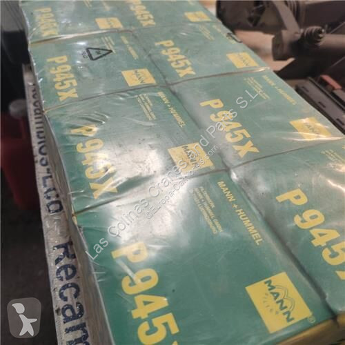 قطع غيار الآليات الثقيلة  Filtre à carburant...