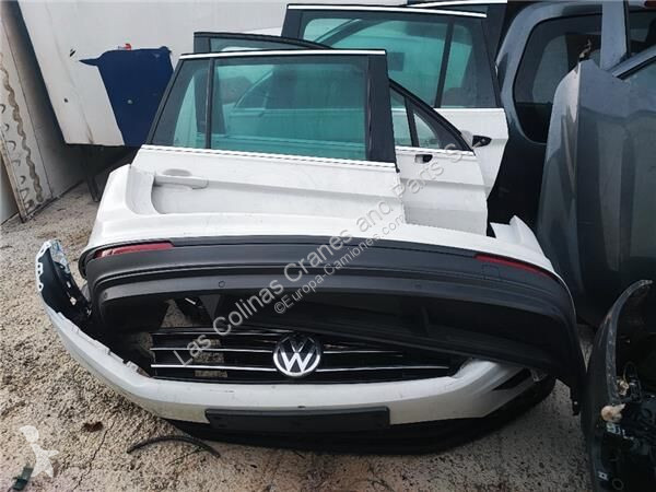قطع غيار الآليات الثقيلة Volkswagen Feu arrière...