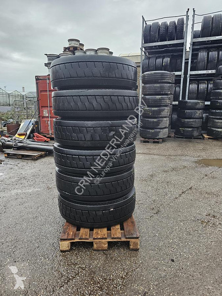 قطع غيار الآليات الثقيلة Michelin 280/75 R 22.5...